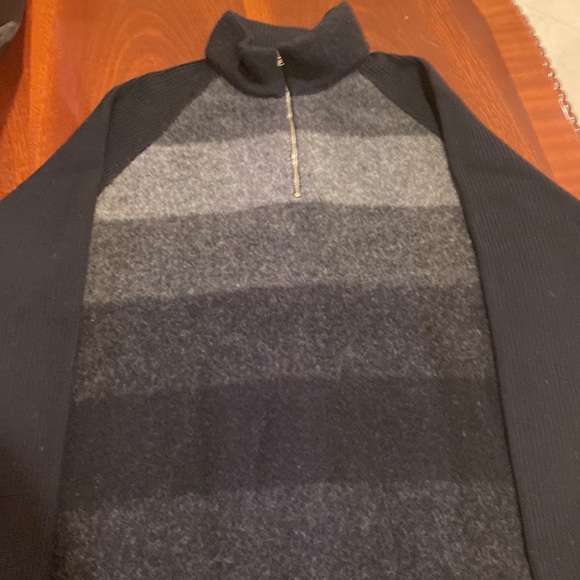 Men’s wools sweater - Picture 2 of 5